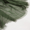 Зеленый вискозный длинный шарф для женщин